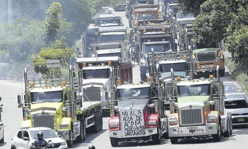 Imagen de bloqueos en vías de Santander