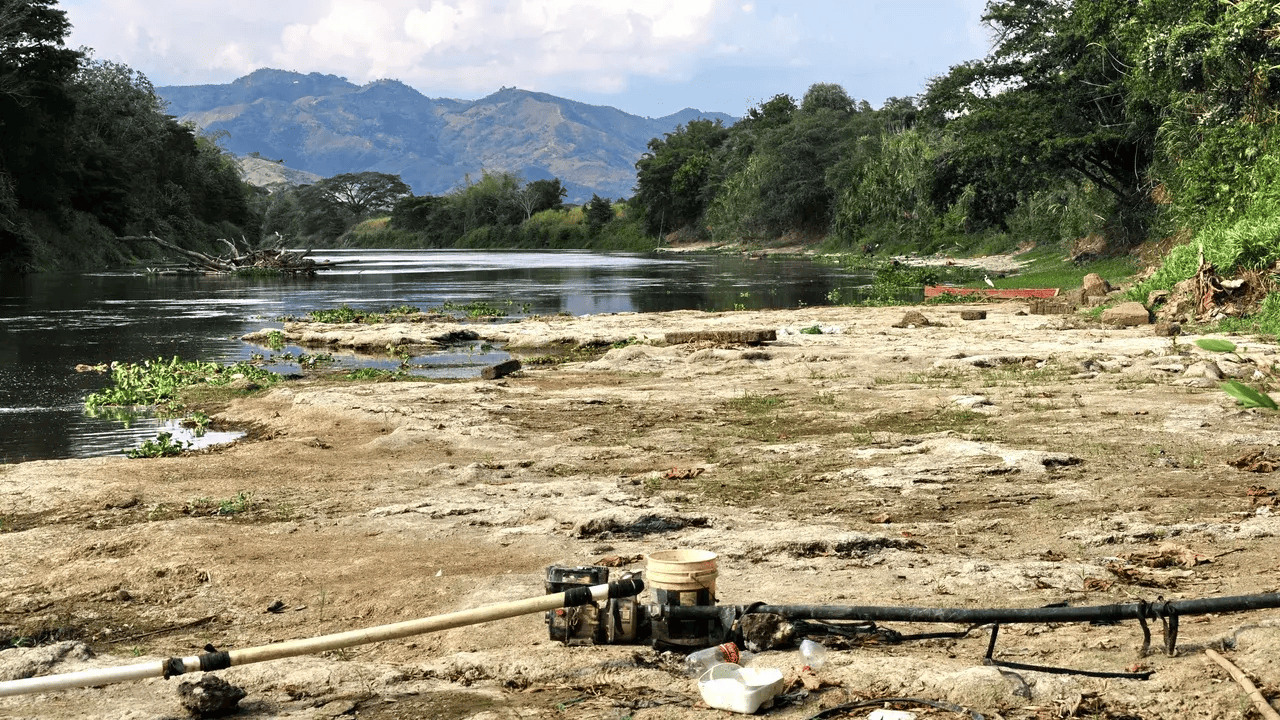 Foto de sequias por el Fenómeno de El Niño
