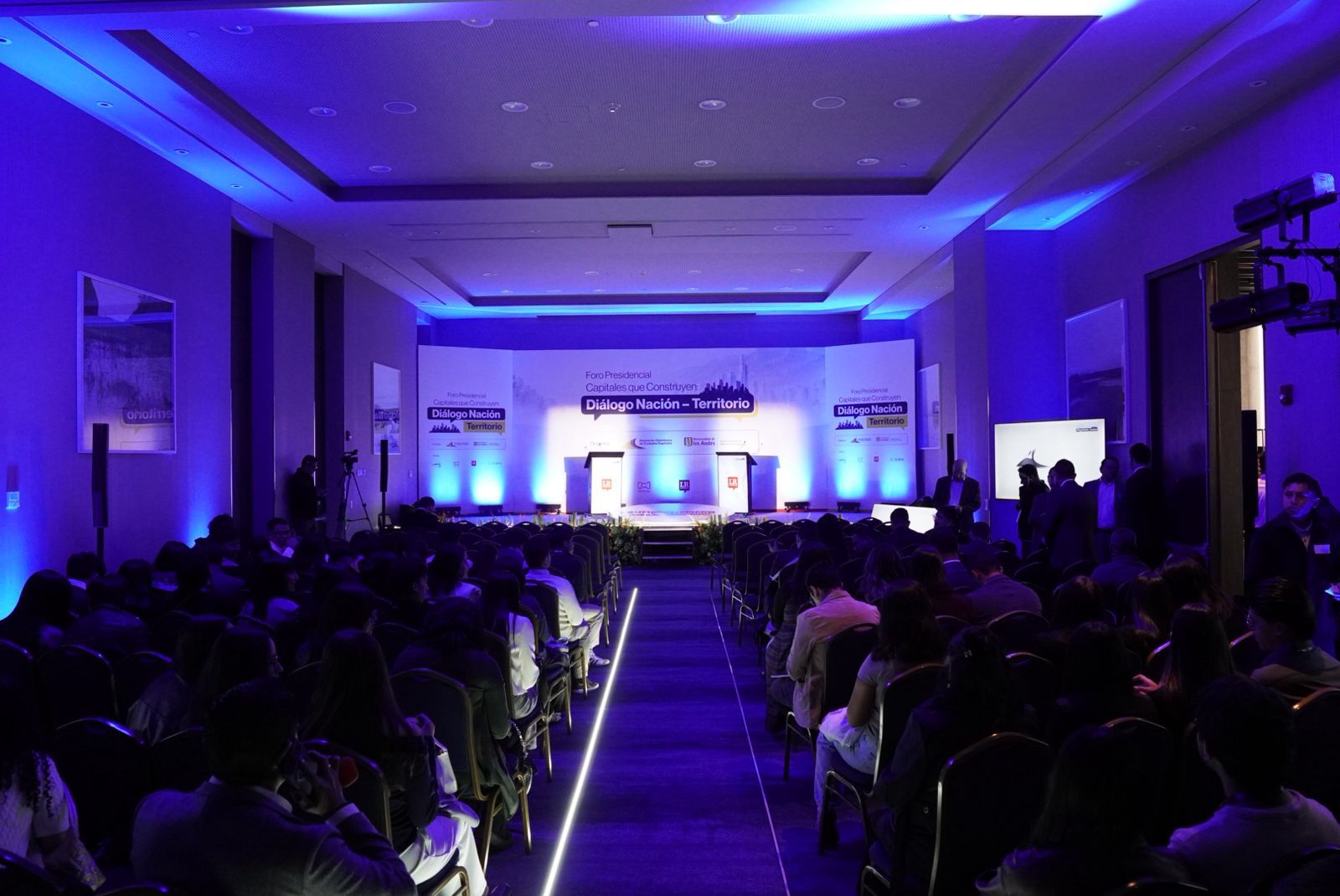 Foro presidenciales Capitales que construyen: Diálogo Nación – Territorio