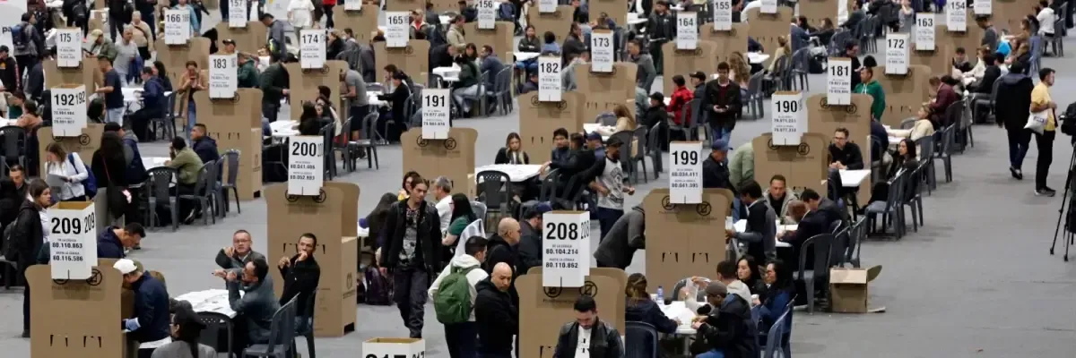 Se abren las urnas en Colombia: más de 18 millones de ciudadanos están habilitados para votar en las ciudades capitales