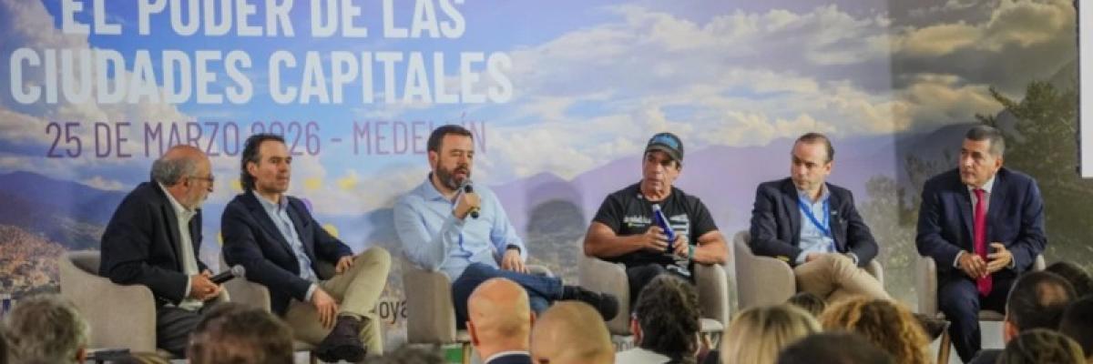 Alcaldes de Medellín, Bogotá, Barranquilla, Cali y Cartagena en el foro El Poder de las Ciudades Capitales