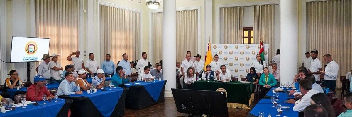 Mesa de negociación campesinos y gobernador de Santander