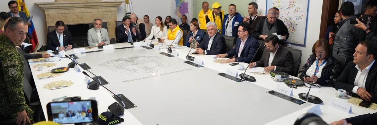 Autoridades prevén concentraciones en siete ciudades capitales antes del cierre de las urnas para elegir presidente de Colombia