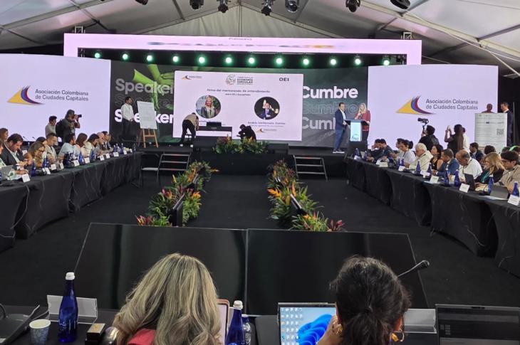 Imagen de Asocapitales y la OEI ﬁrman memorando de entendimiento