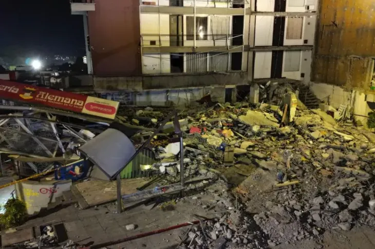 foto de sismo de 7.4 de magnitud