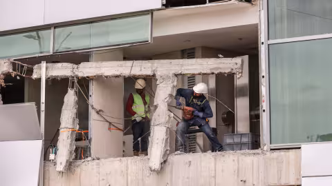 foto de reconstrucción de ciudades afectadas por el terremoto
