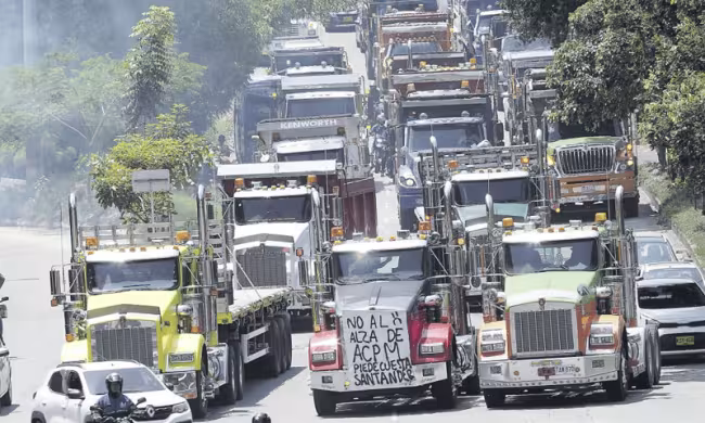 Imagen de bloqueos en vías de Santander