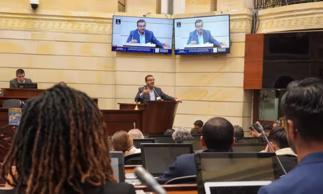 Imágen de sesión en el congreso sobre la Ley de Competencias