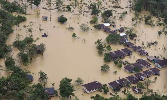 Población inundada tras fuertes lluvias en el caribe Colombiano