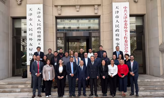 Foto de grupo de trabajo en Tianjín (China)