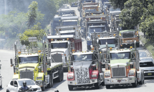 Imagen de bloqueos en vías de Santander