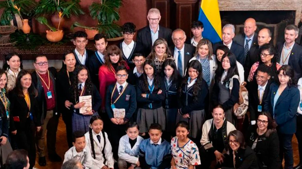 Colombia se adhiere a la Declaración sobre Escuelas Seguras