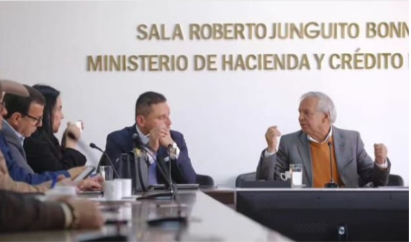 Ministro de Hacienda recibe a alcaldes de ciudades capitales