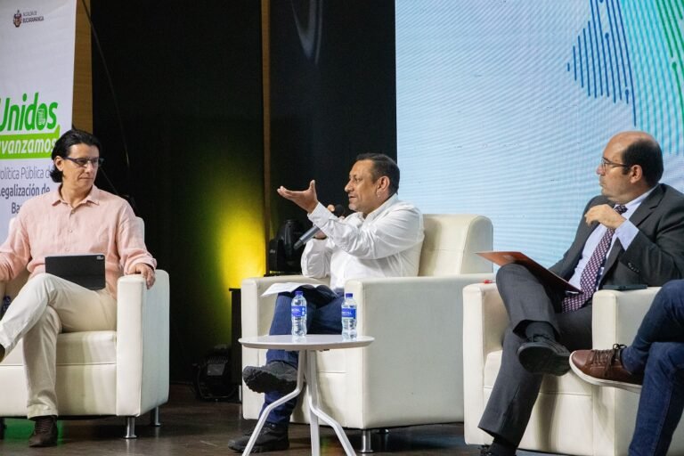 Armenia, Popayán y Pasto, las capitales reconocidas por su innovación en políticas públicas durante el foro “Conectando Capitales”