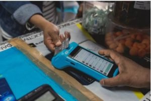 Proyectos de investigación América Latina y el Caribe ante la encrucijada de la informalidad y la digitalización